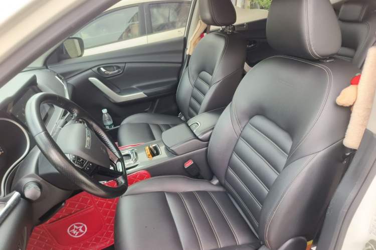 Used Venucia T90 2018 2.0L CVT Smart Connect Luxury Edition China V Standard Left Front Seat