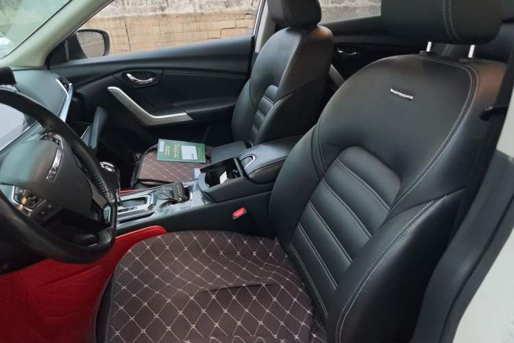 Used Venucia T90 2018 2.0L CVT Smart Connect Luxury Edition China V Standard Left Front Seat