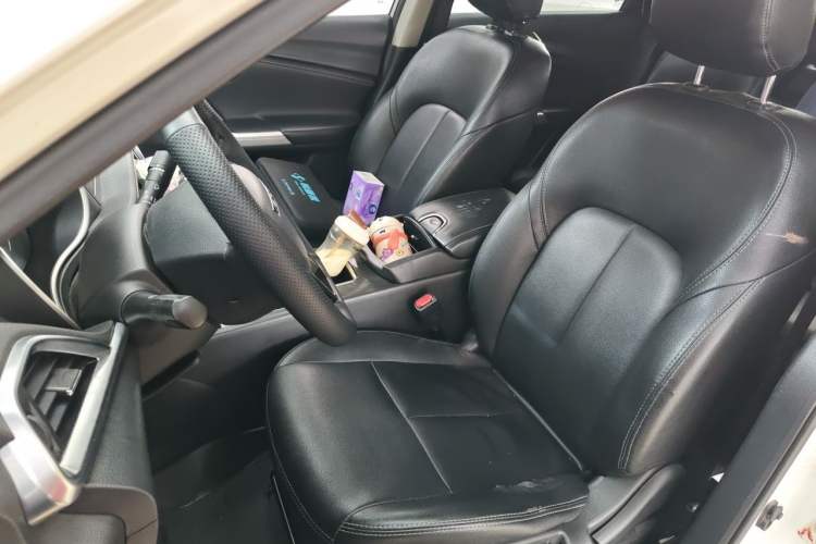 Used Venucia T90 2018 2.0L CVT Smart Connect Fashion Edition China V Standard Left Front Seat