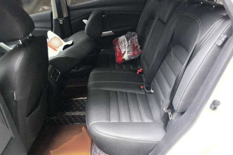 Used Venucia T90 2018 2.0L CVT Smart Connect Luxury Edition China V Standard Left Rear Seat