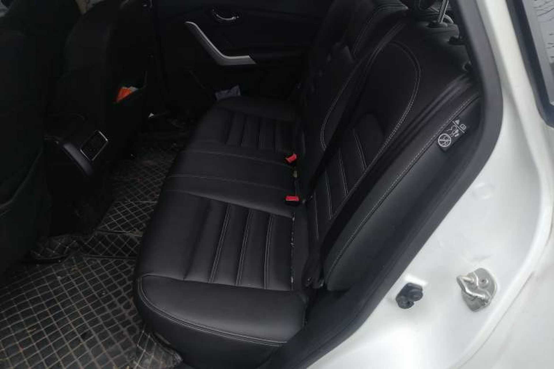 Used Venucia T90 2018 2.0L CVT Smart Connect Luxury Edition China V Standard Left Rear Seat