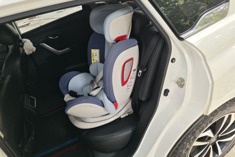 Used Venucia T90 2018 2.0L CVT Smart Connect Fashion Edition China V Standard Left Rear Seat