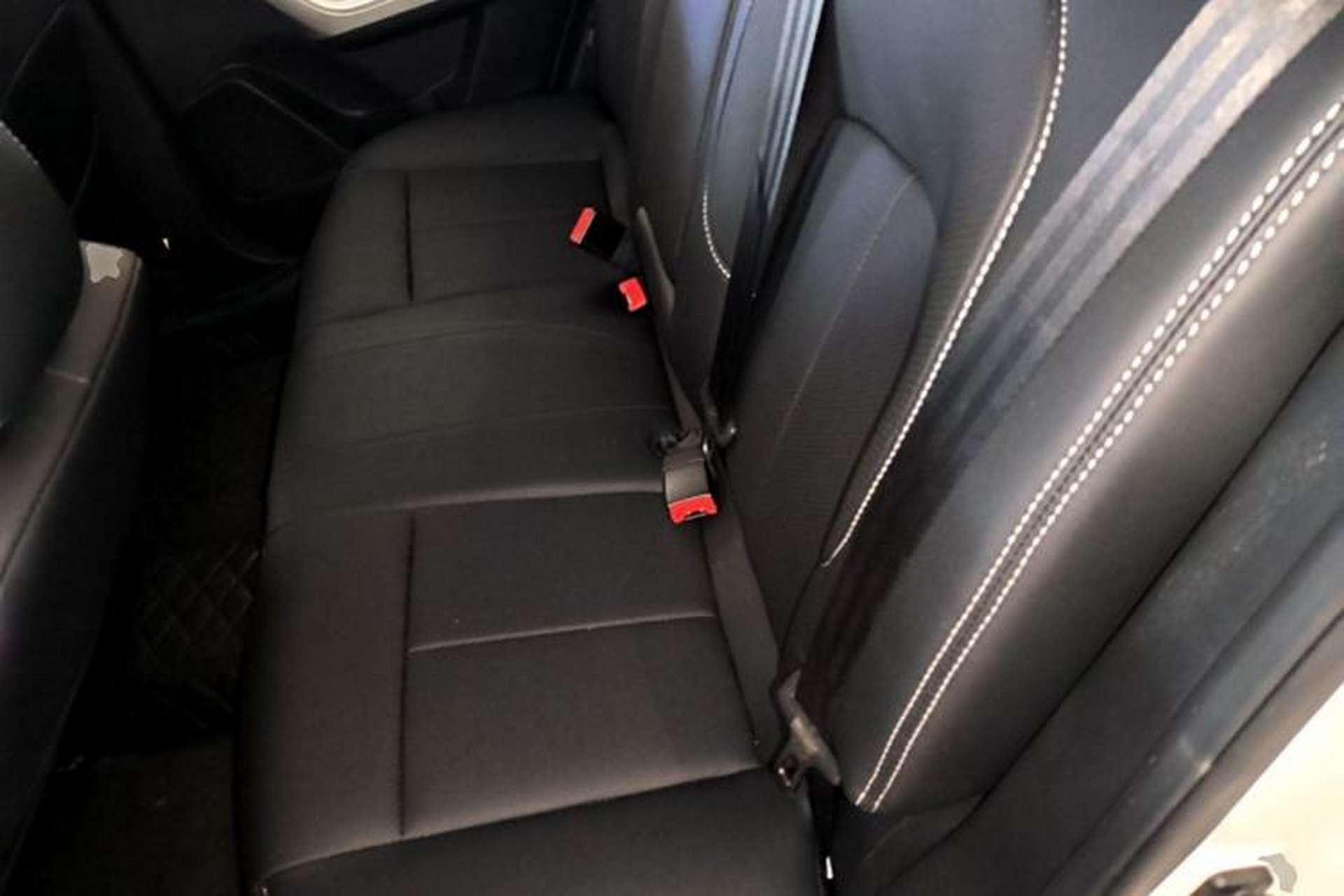 Used Venucia T90 2018 2.0L CVT Smart Connect Fashion Edition China V Standard Left Rear Seat