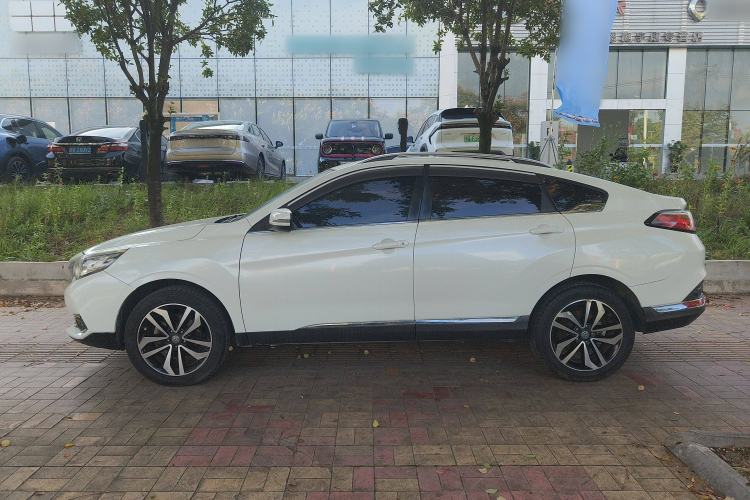 Used Venucia T90 2018 2.0L CVT Smart Connect Luxury Edition China V Standard Left Side