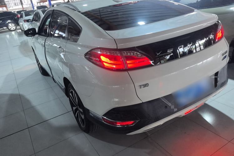 Used Venucia T90 2018 2.0L CVT Smart Connect Luxury Edition China V Standard Left Side
