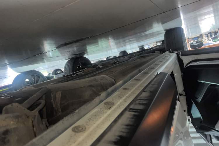 Used Venucia T90 2018 2.0L CVT Smart Connect Luxury Edition China V Standard Left Side Sill
