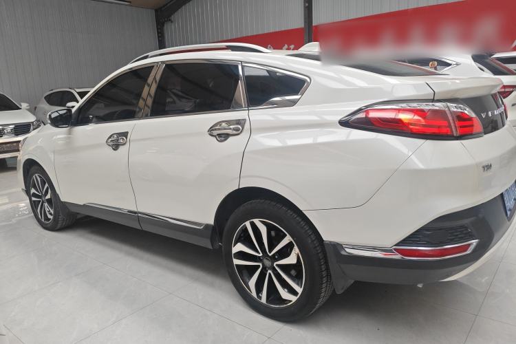 Used Venucia T90 2018 2.0L CVT Smart Connect Fashion Edition China VI Standard Left Side