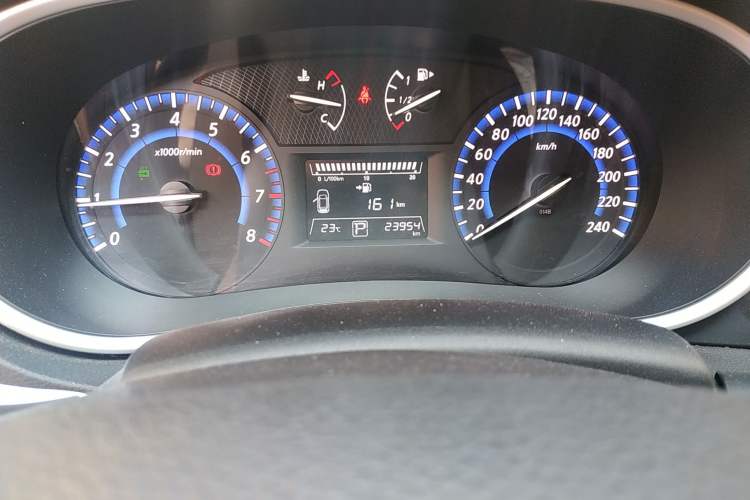 Used Venucia T90 2018 2.0L CVT Smart Connect Prestige Version China VI Standard Odometer Close Up