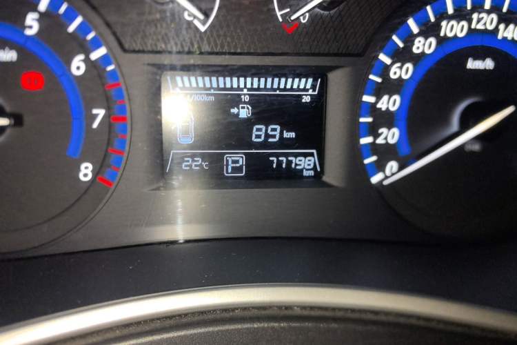 Used Venucia T90 2018 2.0L CVT Smart Connect Luxury Edition China V Standard Odometer Close Up