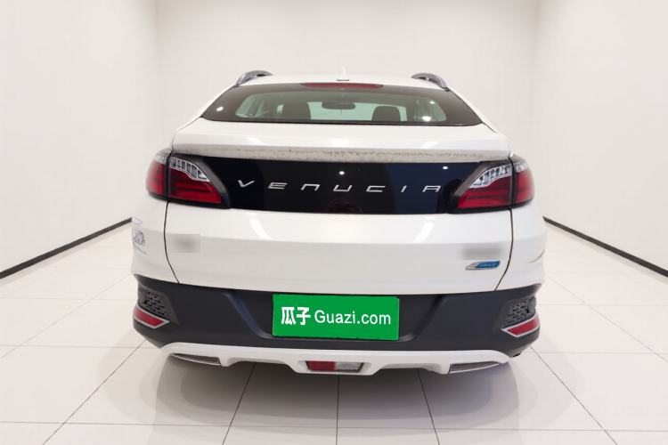 Used Venucia T90 2018 2.0L CVT Smart Connect Luxury Edition China V Standard Rear