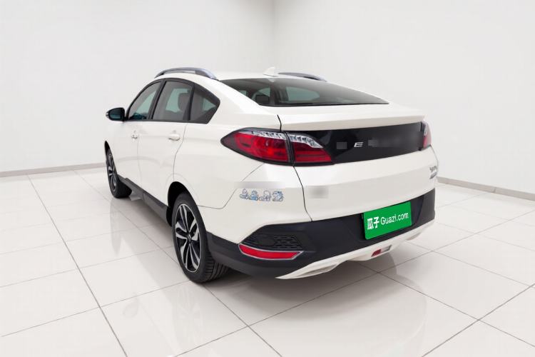 Used Venucia T90 2018 2.0L CVT Smart Connect Luxury Edition China V Standard Rear Left 45 Deg