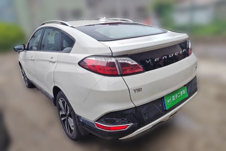 Used Venucia T90 2018 2.0L CVT Smart Connect Prestige Version China VI Standard Rear Left 45 Deg