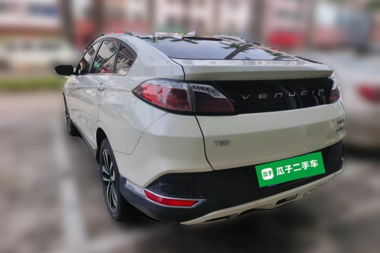 Used Venucia T90 2018 2.0L CVT Smart Connect Luxury Edition China V Standard Rear Left 45 Deg