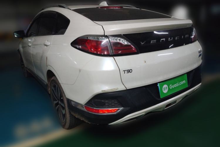 Used Venucia T90 2018 2.0L CVT Smart Connect Luxury Edition China V Standard Rear Left 45 Deg
