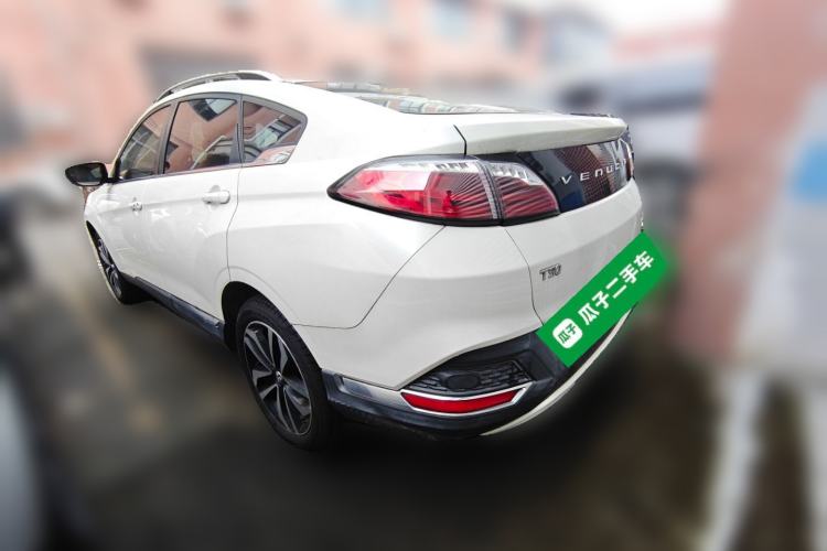 Used Venucia T90 2018 2.0L CVT Smart Connect Luxury Edition China V Standard Rear Left 45 Deg