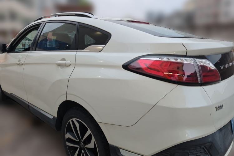 Used Venucia T90 2018 2.0L CVT Smart Connect Luxury Edition China V Standard Rear Left 45 Deg
