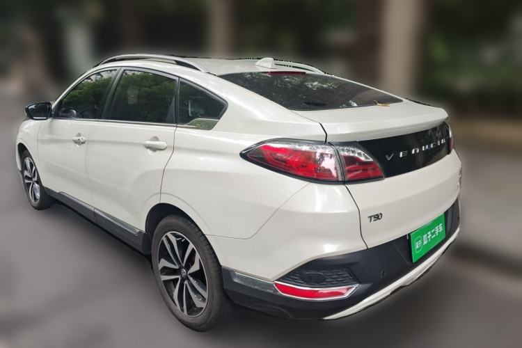 Used Venucia T90 2018 2.0L CVT Smart Connect Luxury Edition China V Standard Rear Left 45 Deg