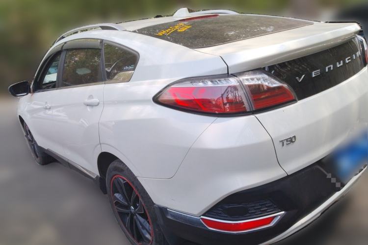 Used Venucia T90 2018 2.0L CVT Smart Connect Luxury Edition China V Standard Rear Left 45 Deg