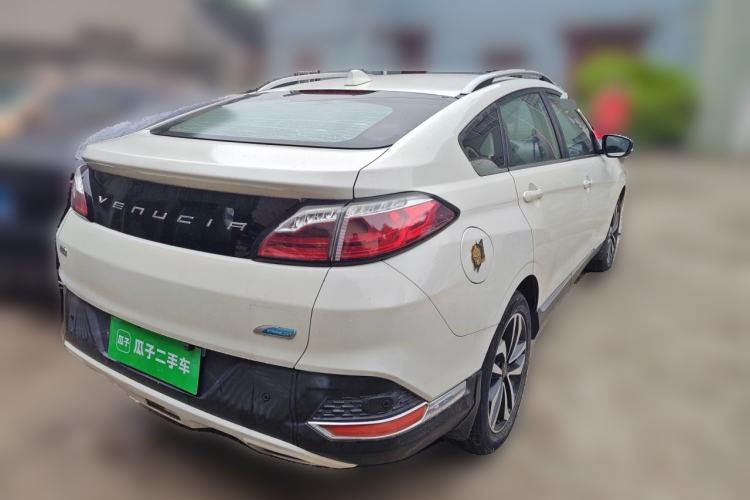 Used Venucia T90 2018 2.0L CVT Smart Connect Prestige Version China VI Standard Rear Right 45 Deg