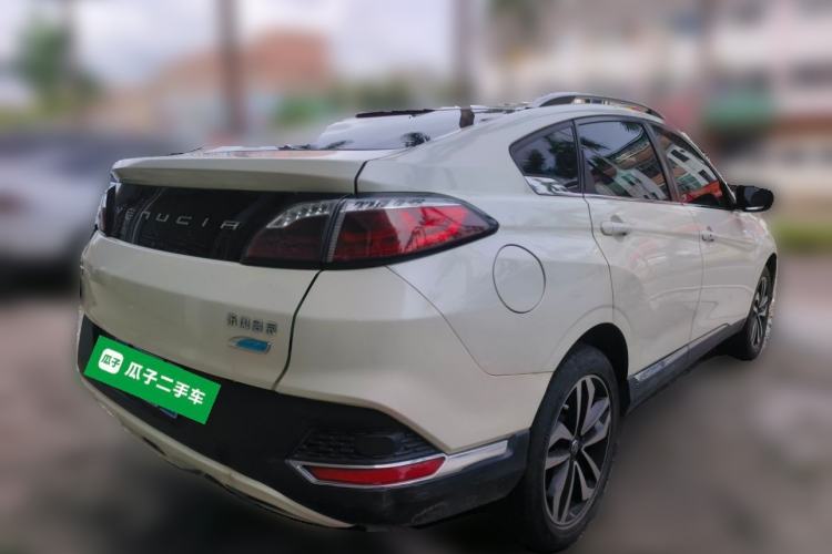Used Venucia T90 2018 2.0L CVT Smart Connect Luxury Edition China V Standard Rear Right 45 Deg