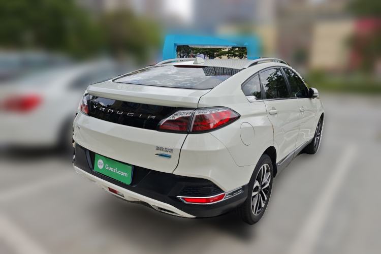 Used Venucia T90 2018 2.0L CVT Smart Connect Prestige Version China VI Standard Rear Right 45 Deg