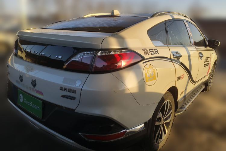 Used Venucia T90 2018 2.0L CVT Smart Connect Prestige Version China VI Standard Rear Right 45 Deg