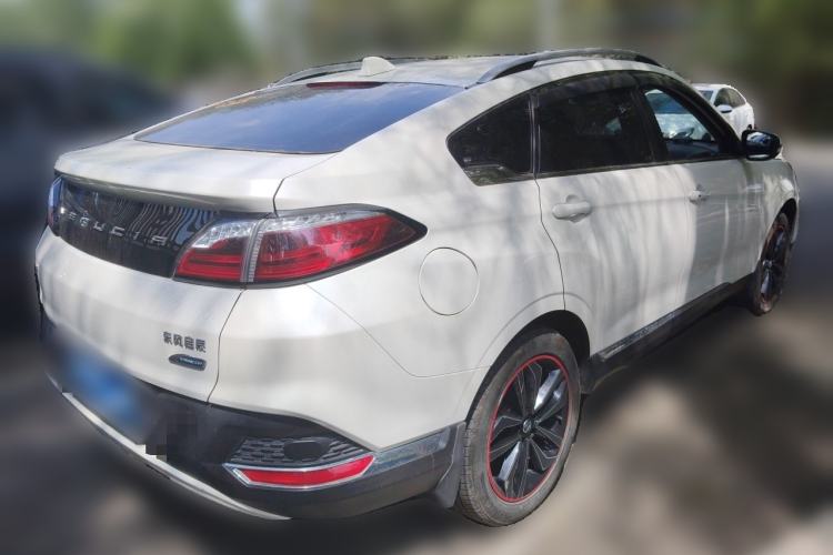 Used Venucia T90 2018 2.0L CVT Smart Connect Luxury Edition China V Standard Rear Right 45 Deg