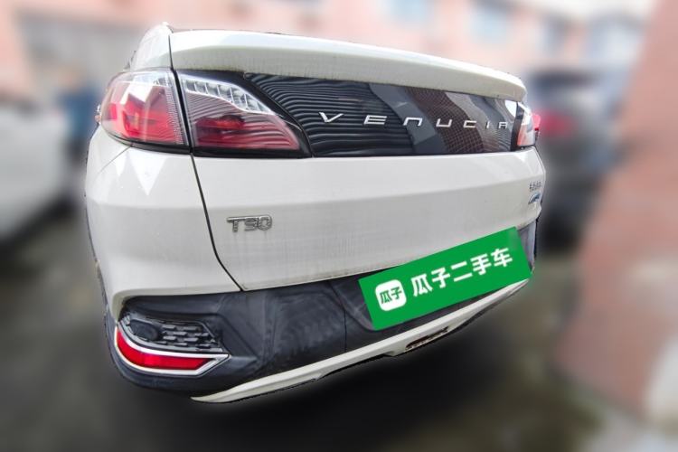 Used Venucia T90 2018 2.0L CVT Smart Connect Luxury Edition China V Standard Rear