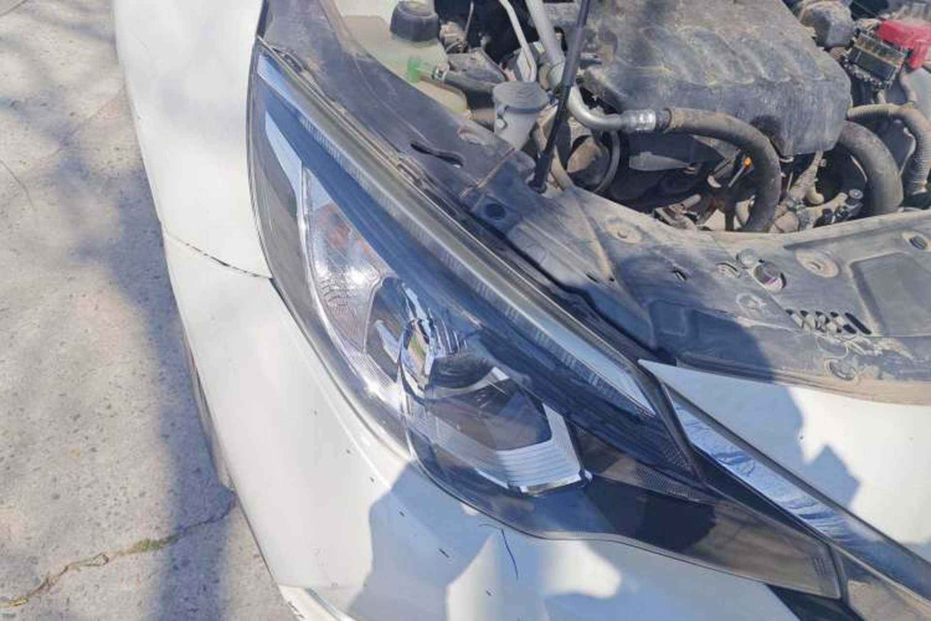 Used Venucia T90 2018 2.0L CVT Smart Connect Luxury Edition China V Standard Right Front Headlight