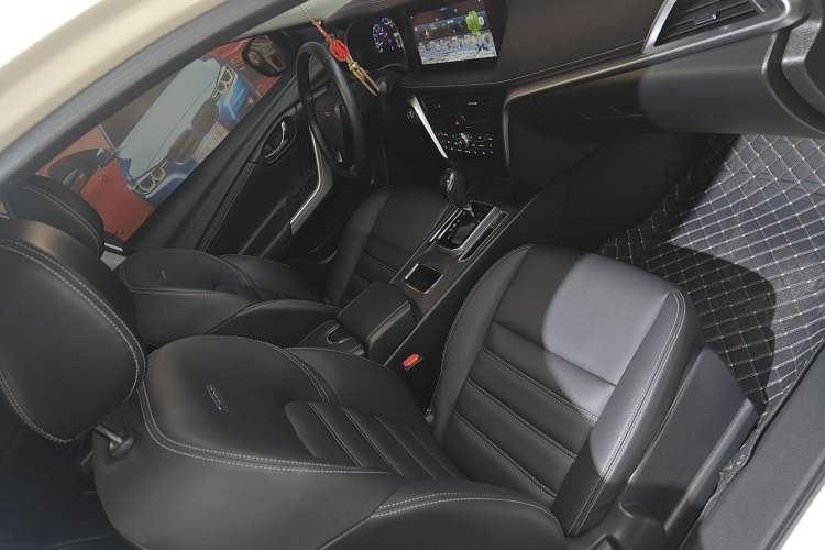 Used Venucia T90 2018 2.0L CVT Smart Connect Prestige Version China VI Standard Right Front Seat