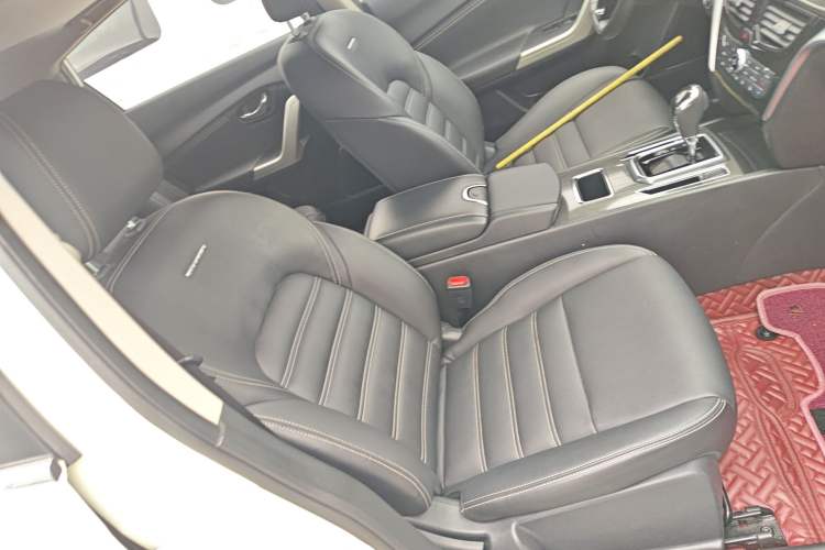 Used Venucia T90 2018 2.0L CVT Smart Connect Luxury Edition China V Standard Right Front Seat