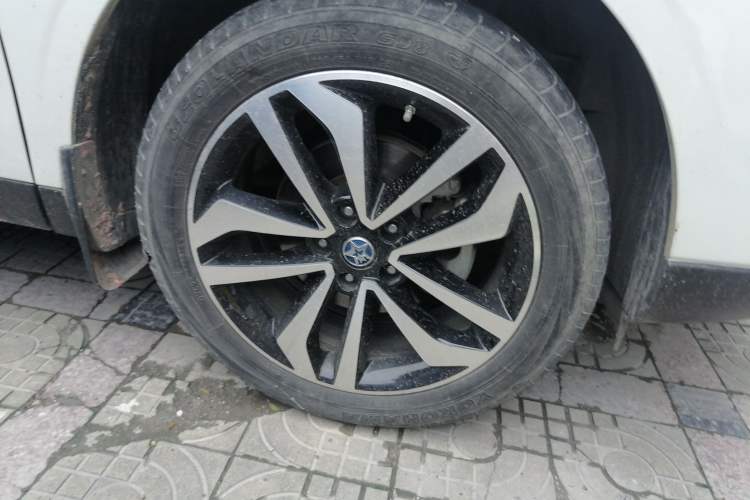 Used Venucia T90 2018 2.0L CVT Smart Connect Luxury Edition China V Standard Right Front Wheel Hub