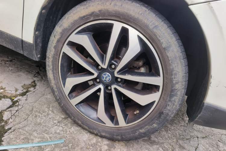 Used Venucia T90 2018 2.0L CVT Smart Connect Luxury Edition China V Standard Right Front Wheel Hub