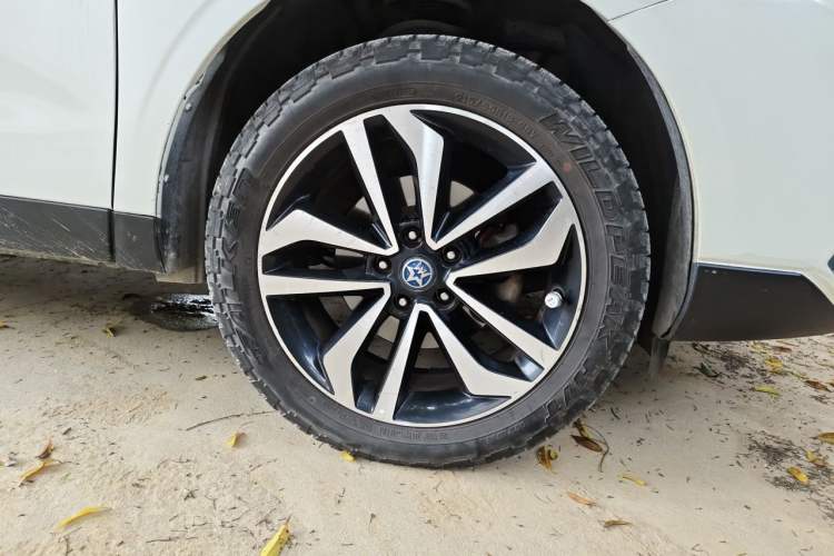 Used Venucia T90 2018 2.0L CVT Smart Connect Fashion Edition China V Standard Right Front Wheel Hub