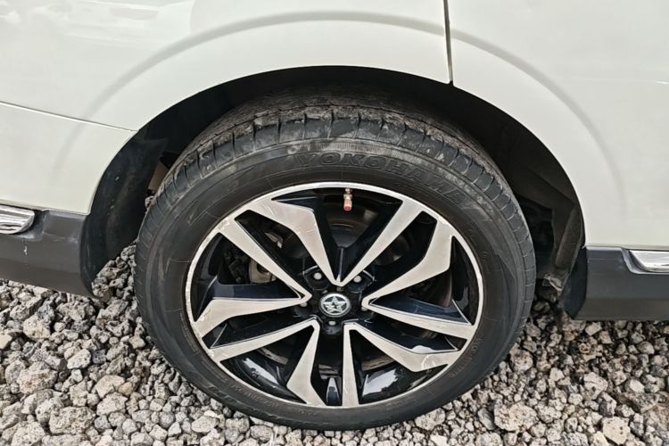 Used Venucia T90 2018 2.0L CVT Smart Connect Luxury Edition China V Standard Right Rear Wheel Hub