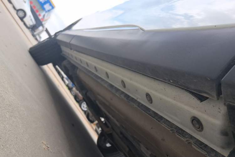 Used Venucia T90 2018 2.0L CVT Smart Connect Luxury Edition China V Standard Right Side Sill