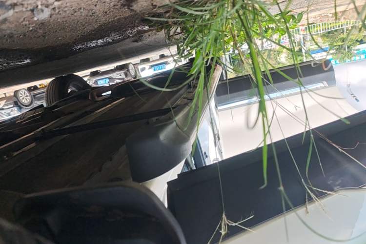 Used Venucia T90 2018 2.0L CVT Smart Connect Prestige Version China VI Standard Right Side Sill