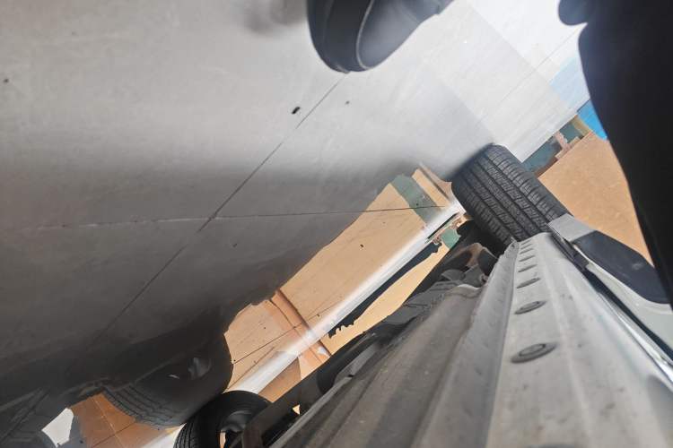 Used Venucia T90 2018 2.0L CVT Smart Connect Fashion Edition China VI Standard Right Side Sill