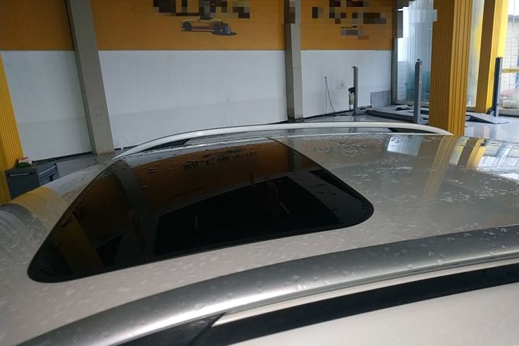 Used Venucia T90 2018 2.0L CVT Smart Connect Prestige Version China VI Standard Roof