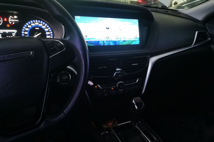 Used Venucia T90 2018 2.0L CVT Smart Connect Luxury Edition China V Standard Steering Wheel