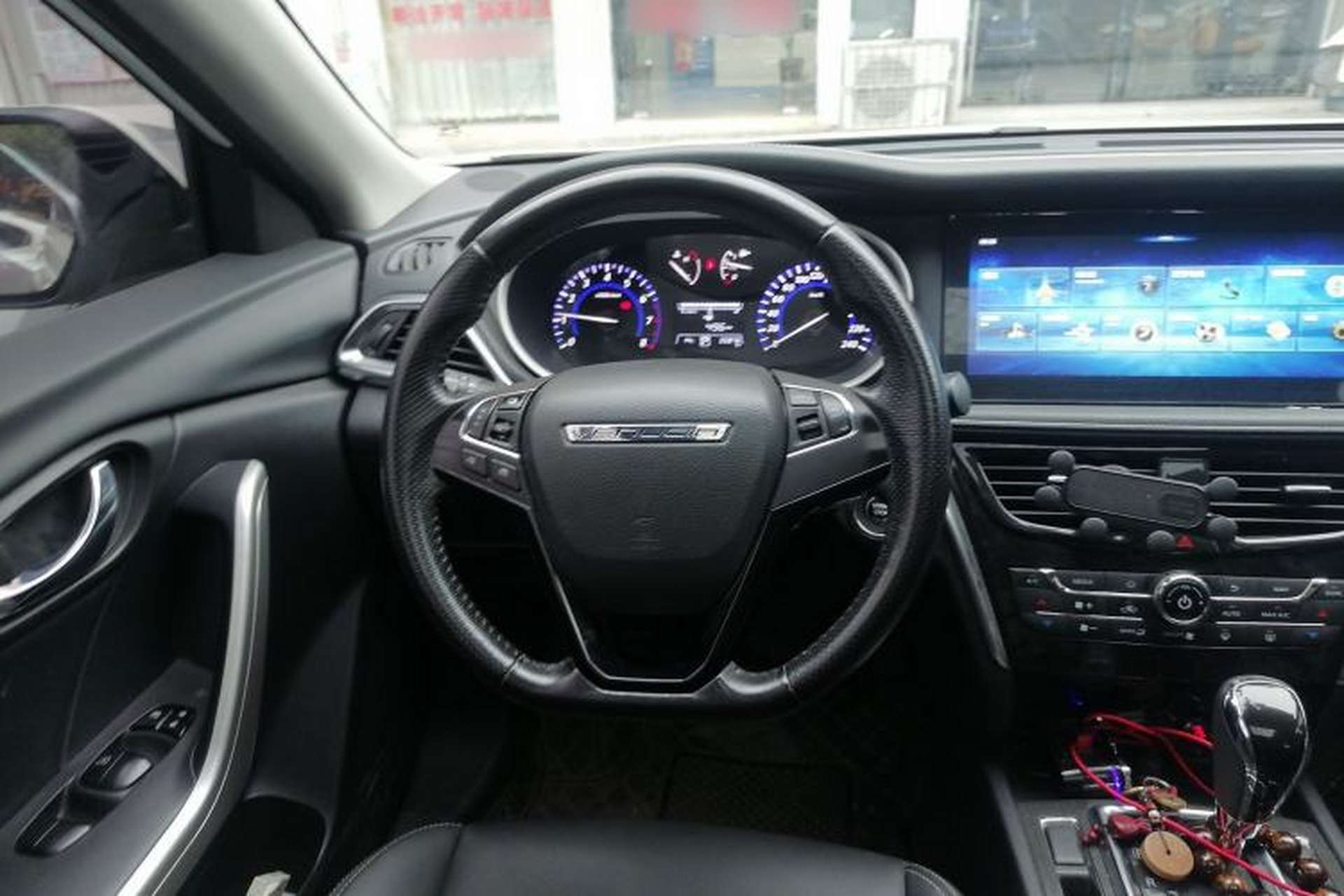 Used Venucia T90 2018 2.0L CVT Smart Connect Luxury Edition China V Standard Steering Wheel