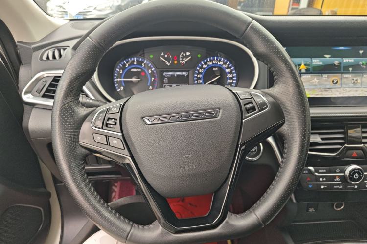 Used Venucia T90 2018 2.0L CVT Smart Connect Luxury Edition China V Standard Steering Wheel