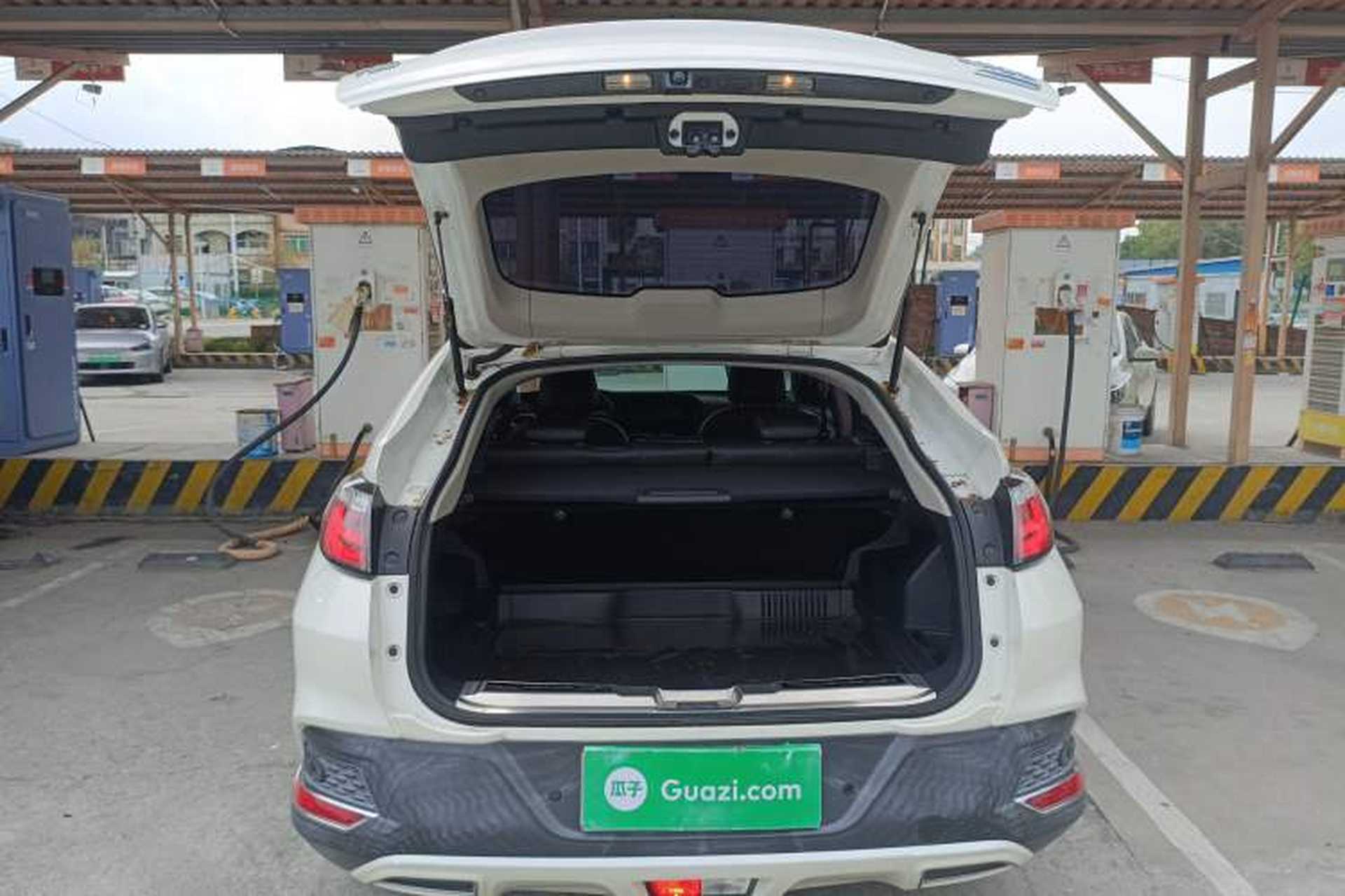 Used Venucia T90 2018 2.0L CVT Smart Connect Luxury Edition China V Standard Trunk