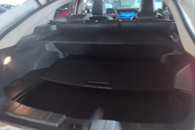 Used Venucia T90 2018 2.0L CVT Smart Connect Luxury Edition China V Standard Trunk