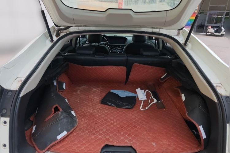Used Venucia T90 2018 2.0L CVT Smart Connect Luxury Edition China V Standard Trunk