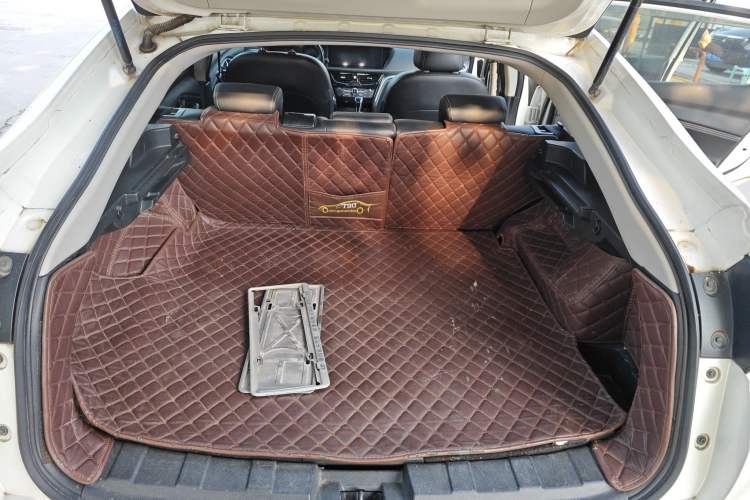 Used Venucia T90 2018 2.0L CVT Smart Connect Luxury Edition China V Standard Trunk