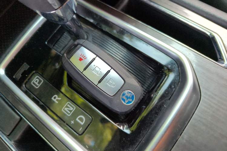 Used Venucia T90 2018 2.0L CVT Smart Connect Luxury Edition China V Standard Vehicle Key