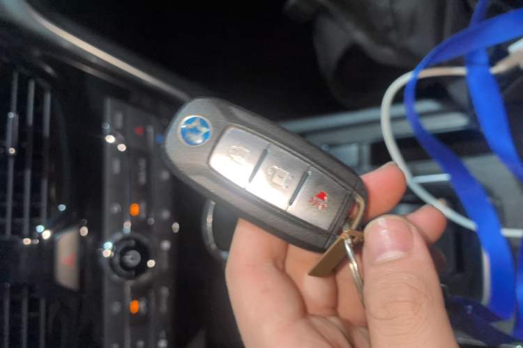 Used Venucia T90 2018 2.0L CVT Smart Connect Luxury Edition China V Standard Vehicle Key