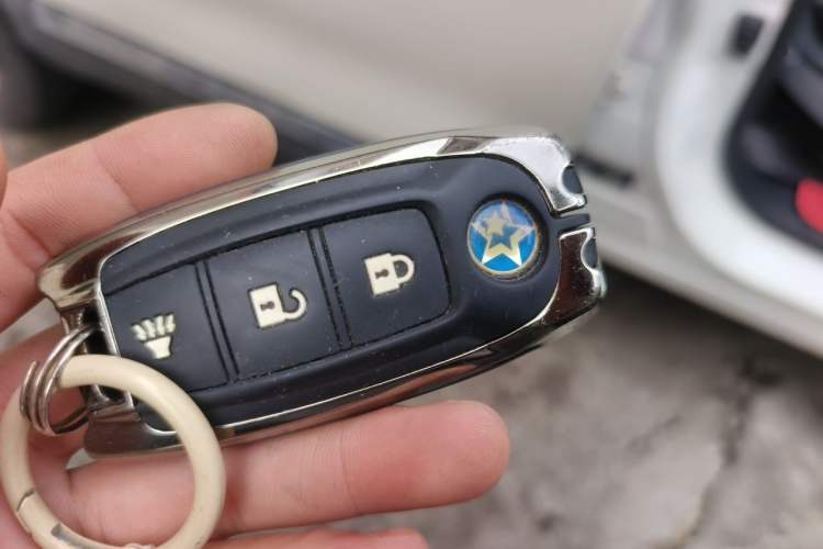 Used Venucia T90 2018 2.0L CVT Smart Connect Luxury Edition China V Standard Vehicle Key
