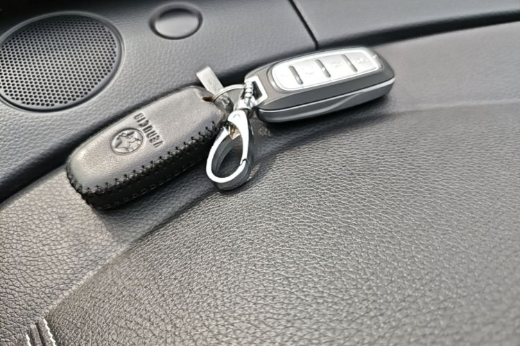 Used Venucia T90 2018 2.0L CVT Smart Connect Luxury Edition China V Standard Vehicle Key